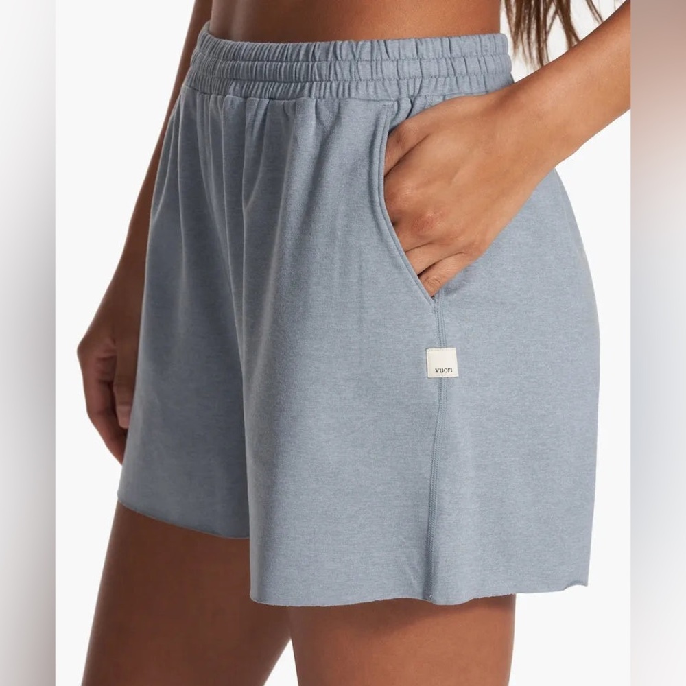 Vuori boyfriend shorts size small blue gray grey green